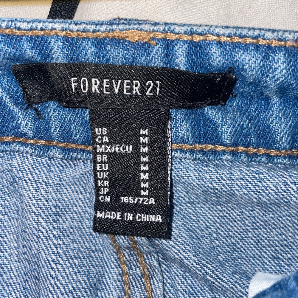 Ripped jeans - Picture 3 of 3